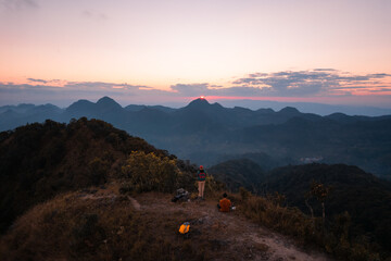 三年级上册英语第五单元怎么读