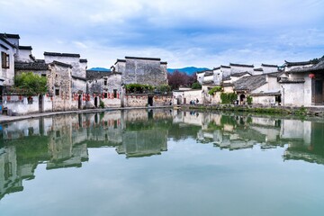 做梦梦到自己大姨妈来了